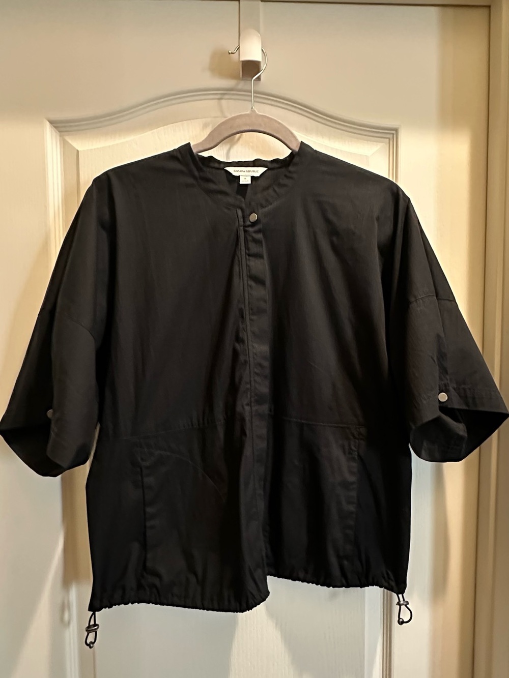 Women’s Short Sleeve Drawstring Jacket Top in Black - Picture 6 of 8